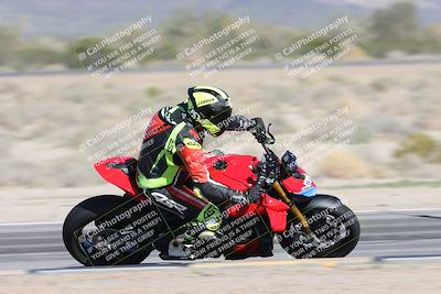 media/Jan-15-2026-Racers Edge (Thu) [[dfebeb70ab]]/3-B Group/Session 2 (Turn 15 Inside Pans)/